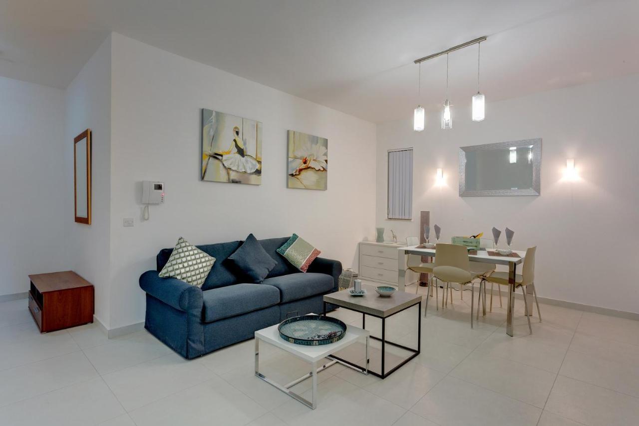 Modern Apartment In The Best Location, Perfect For Families Sliema Exterior photo