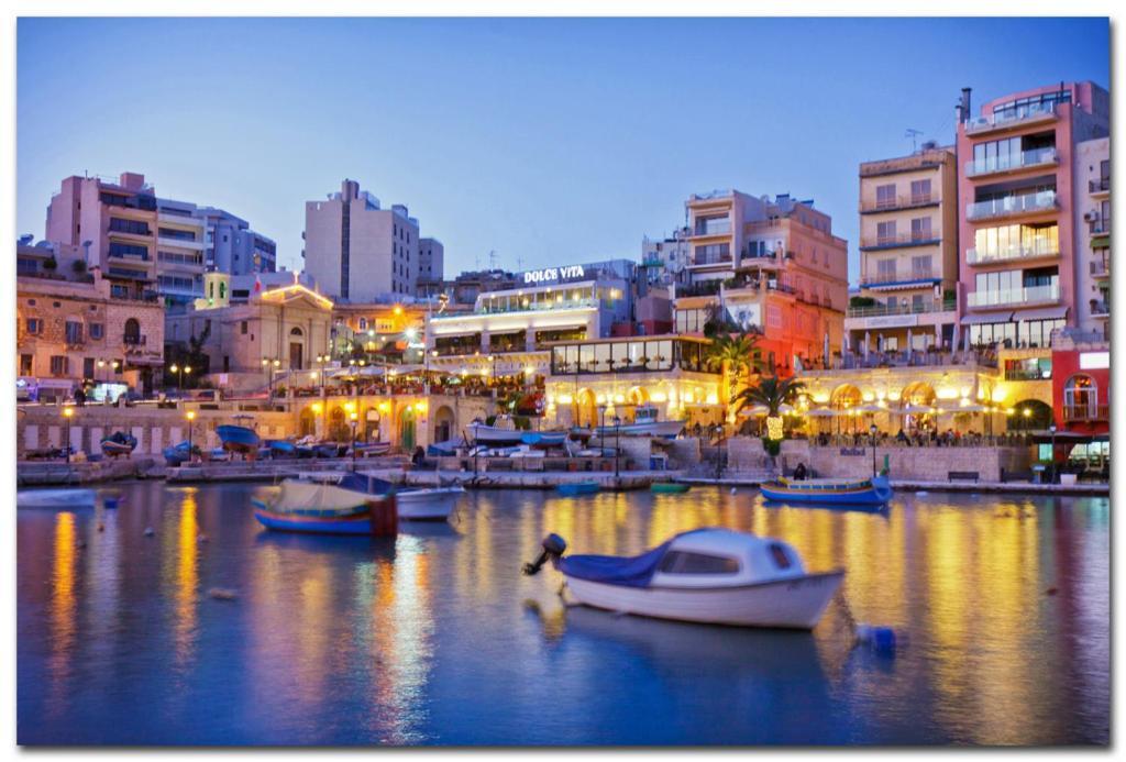 Modern Apartment In The Best Location, Perfect For Families Sliema Exterior photo